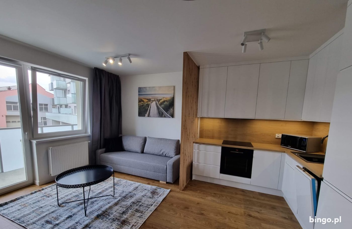 1 piętro, balkon, Kawalerka 30m2, Wysoki standard, pralko suszarka