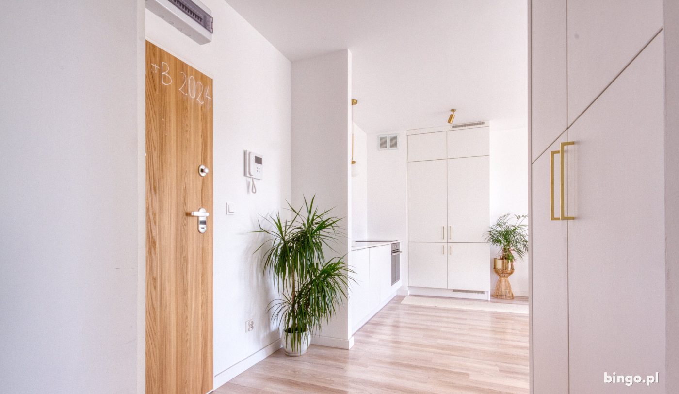 2 pokoje, 43 m² · Oporów — zdjęcie 3