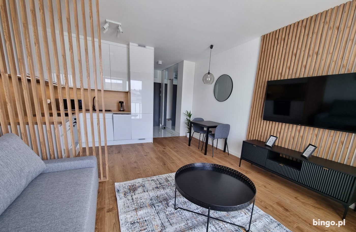 1 piętro, balkon, Kawalerka 30m2, Wysoki standard, pralko suszarka