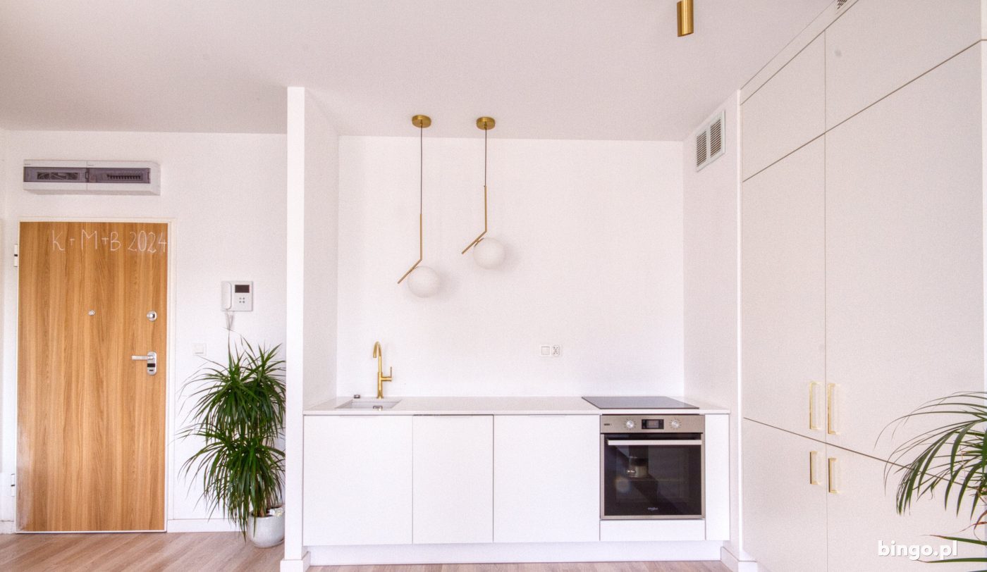 2 pokoje, 43 m² · Oporów — zdjęcie 2
