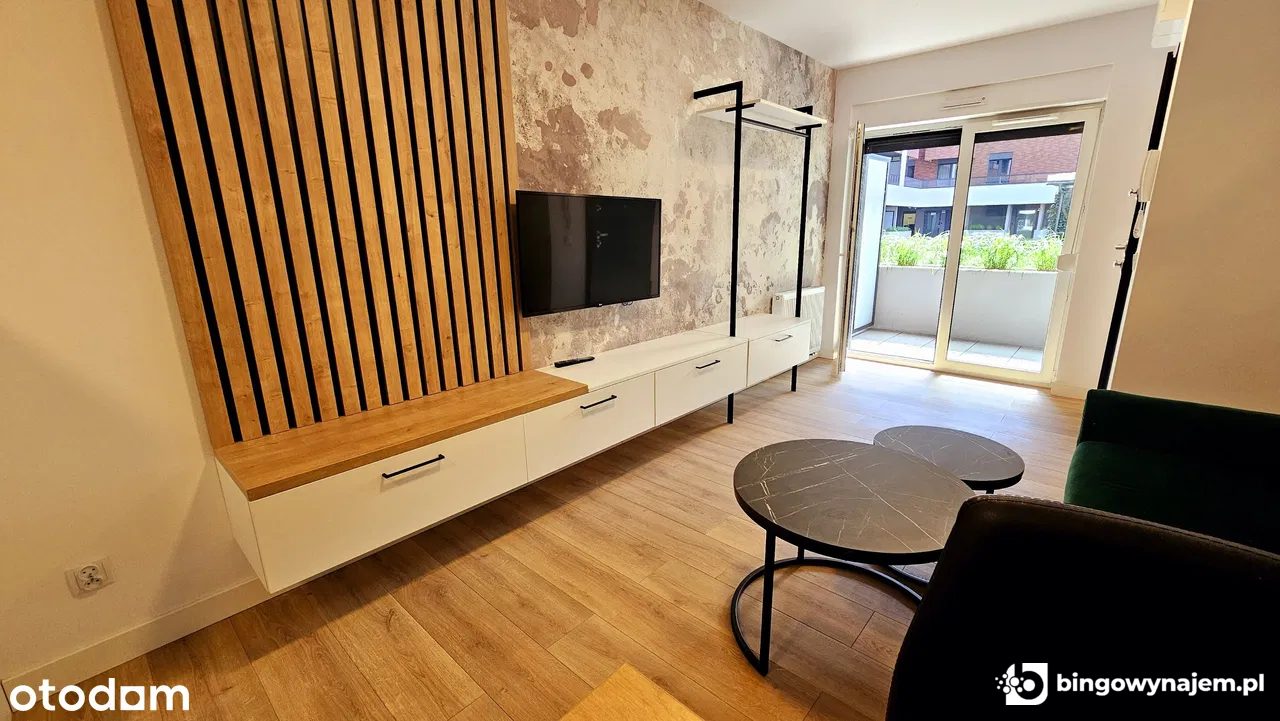 Od zaraz. Dmowskiego, centrum, kawalerka (1 os), ogród