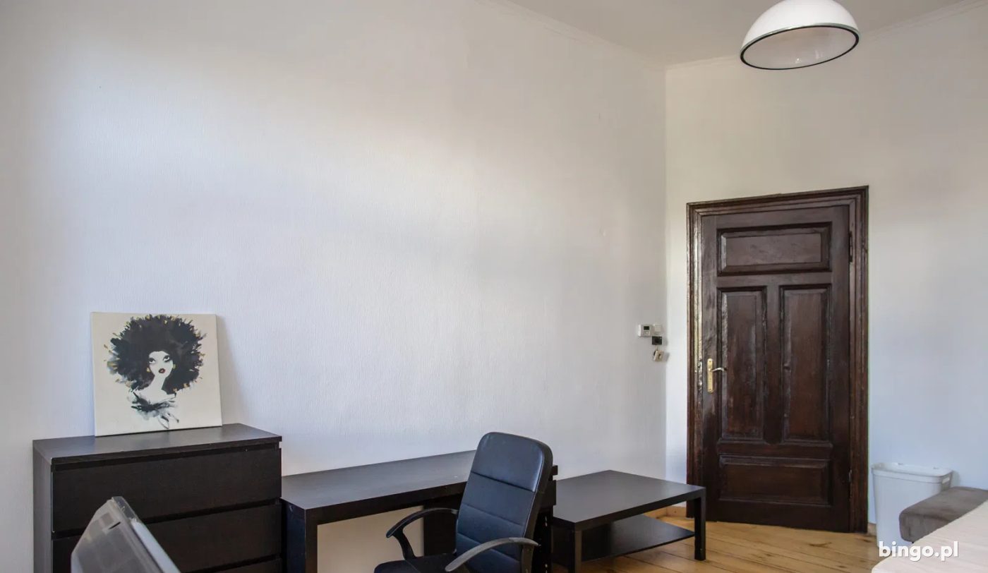 3 pokoje dla studentów | 90m² | Trzebnicka