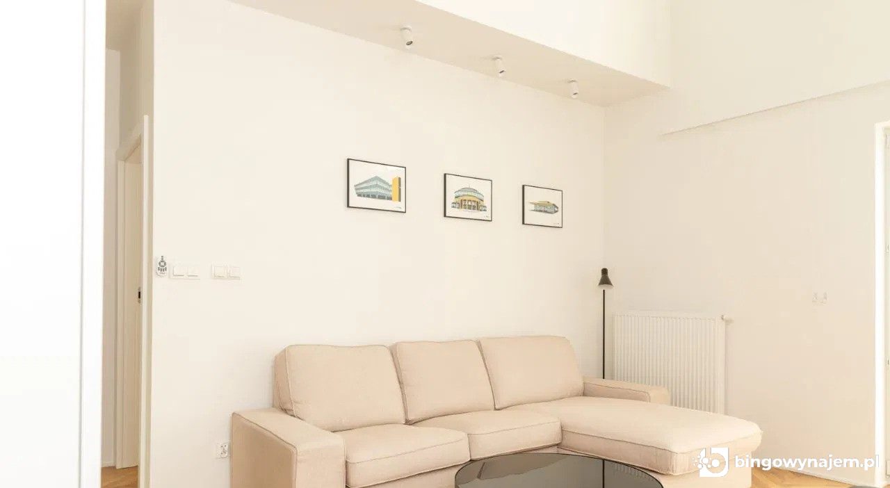 Stylowe mieszkanie z antresolą na Bacciarellego
