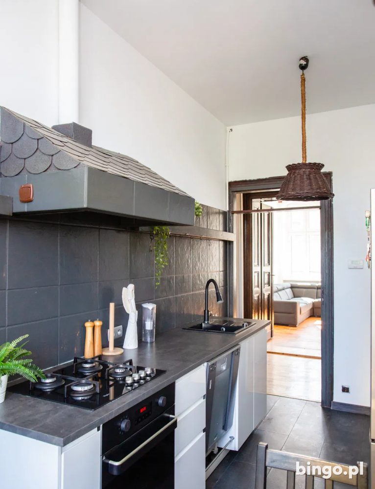 3 pokoje dla studentów | 90m² | Trzebnicka